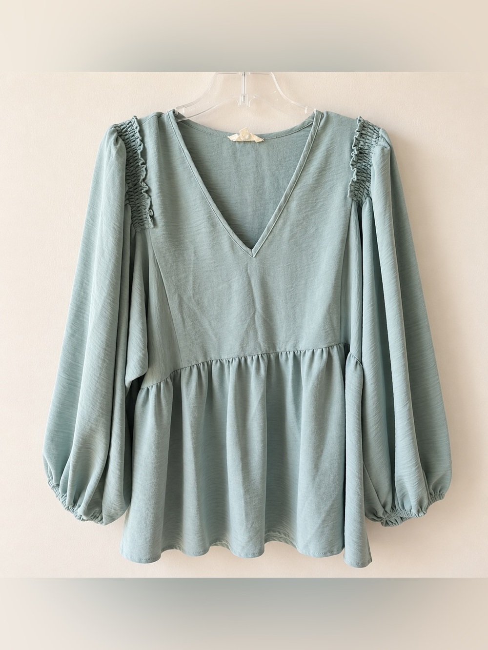 Entro Muted Sage Boho Blouse Textured Babydoll Top EUC L #1462